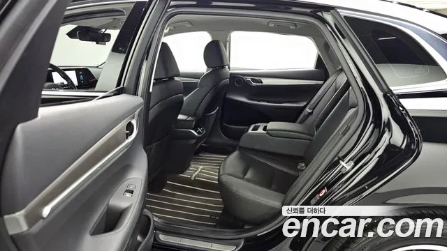 Hyundai Grandeur Новый Grandeur IG — Фото автомобиля 11