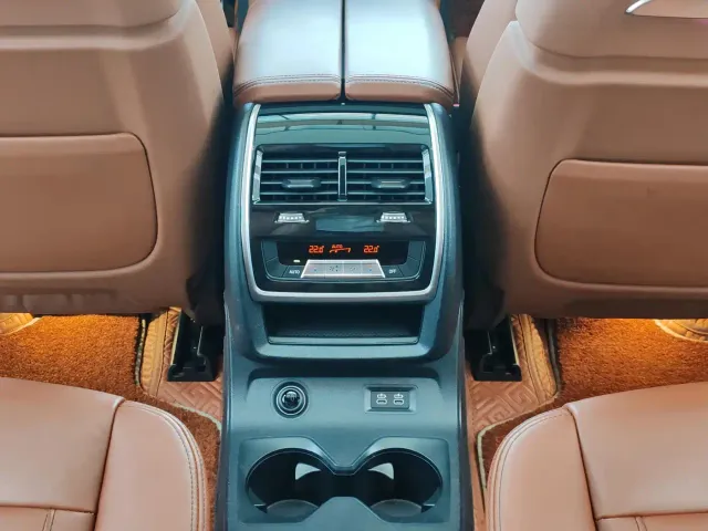 BMW X7 — Фото автомобиля 13