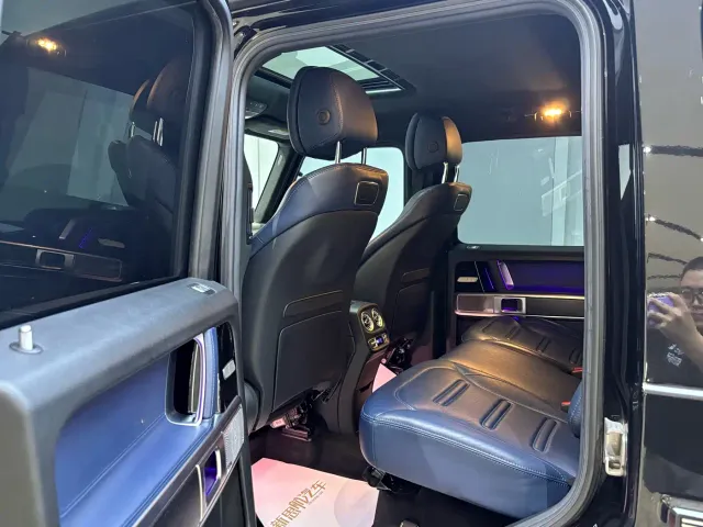 Mercedes-Benz G-Class — Фото автомобиля 11