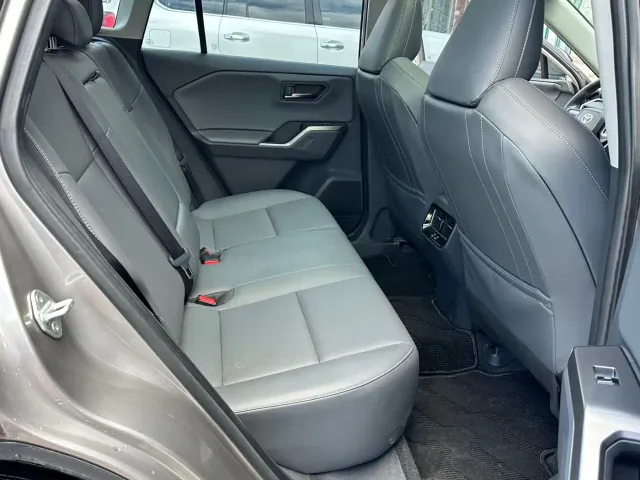 Toyota RAV4 — Фото автомобиля 22