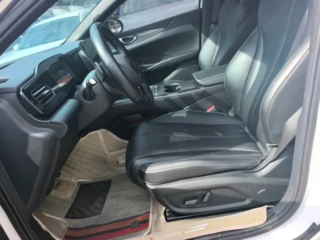 BYD Seal 06 — Фото автомобиля 10