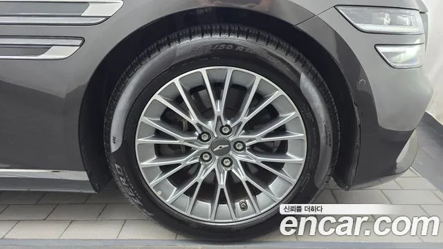 Genesis G80 RG3 — Фото автомобиля 6
