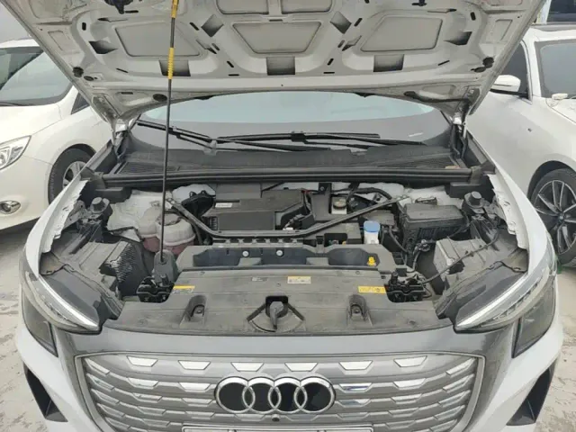 Audi Q5 e-tron — Фото автомобиля 19