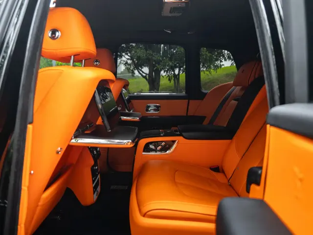 Rolls-Royce Cullinan — Фото автомобиля 13