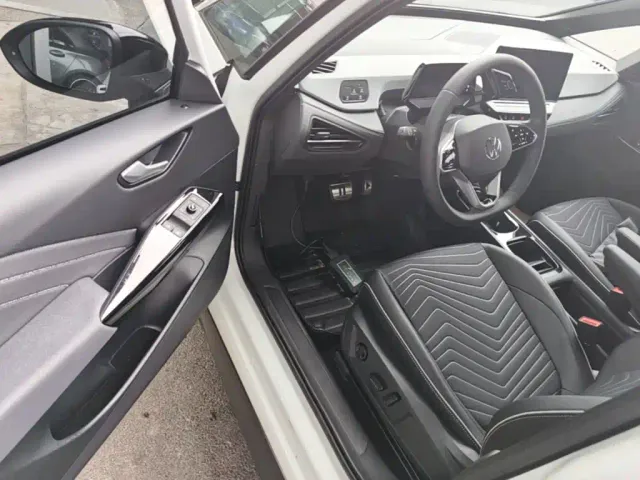 Volkswagen ID.3 — Фото автомобиля 15
