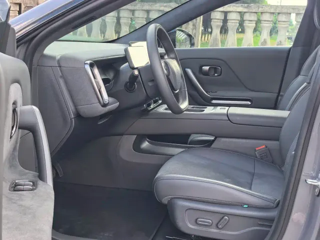 Leapmotor Leapmotor Lafa 5 2026 515 Standard Model — Фото автомобиля 8