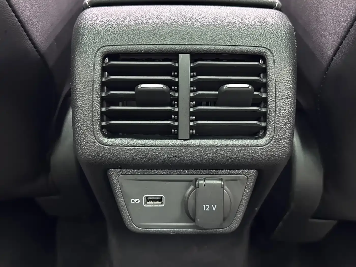 Jetta Jetta VS7 2022 Black Edge 1.4T Automatic Glory Pro — Фото автомобиля 17