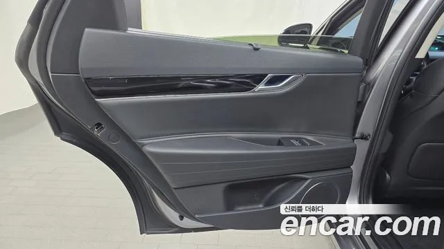 Genesis G80 Бензин 3.5 турбо AWD — Фото автомобиля 23