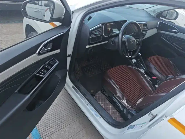 Jetta VS5 — Фото автомобиля 15