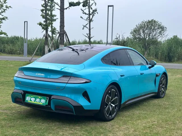 Xiaomi SU7 — Фото автомобиля 8