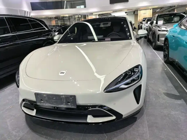 Xiaomi SU7 — Фото автомобиля 2