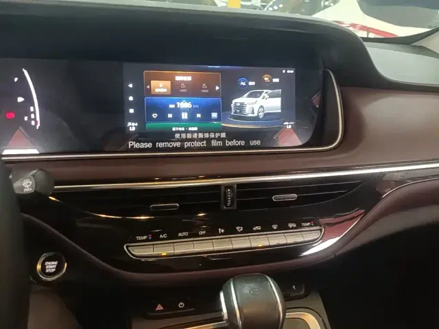 GAC Trumpchi M6 — Фото автомобиля 12