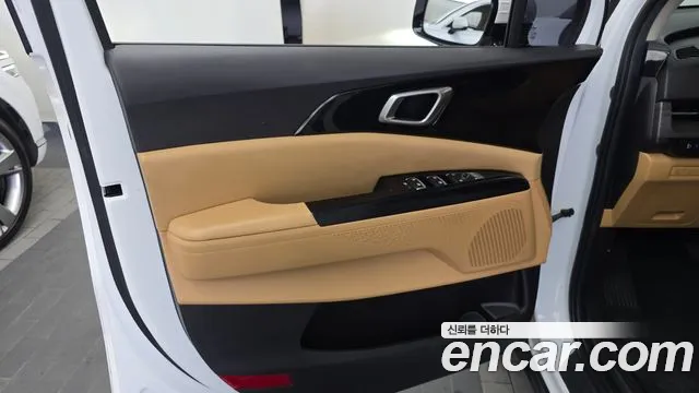 Kia Canival Carnival 4 поколение Бензин 9 мест Prestige — Фото автомобиля 24