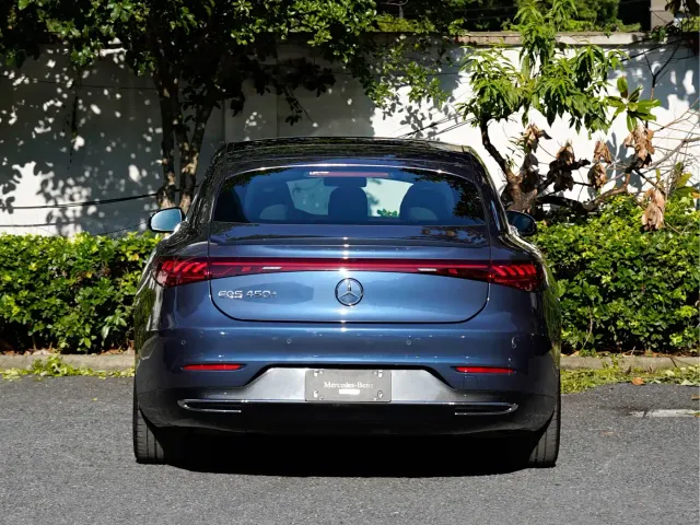 Mercedes-Benz EQS — Фото автомобиля 5