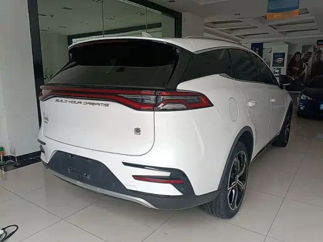 BYD Tang — Фото автомобиля 6