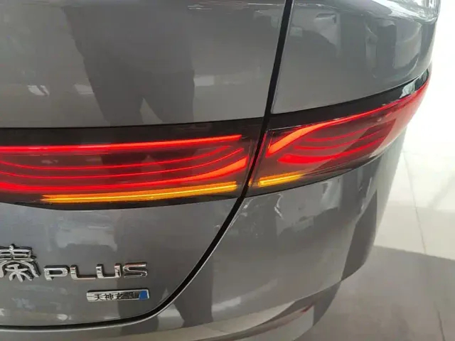 BYD Qin PLUS — Фото автомобиля 7