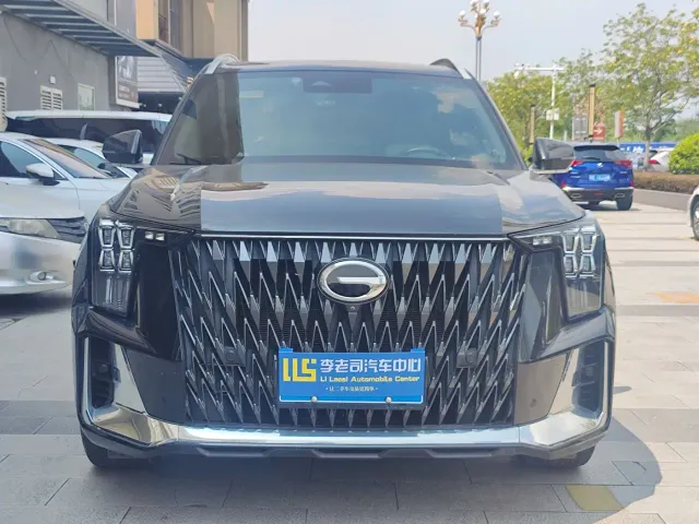 GAC Trumpchi GS8 — Фото автомобиля 2