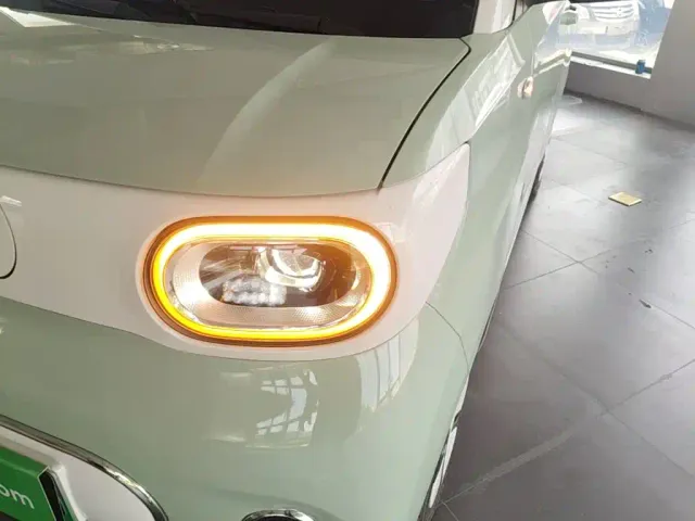 Wuling Hongguang Mini EV — Фото автомобиля 23