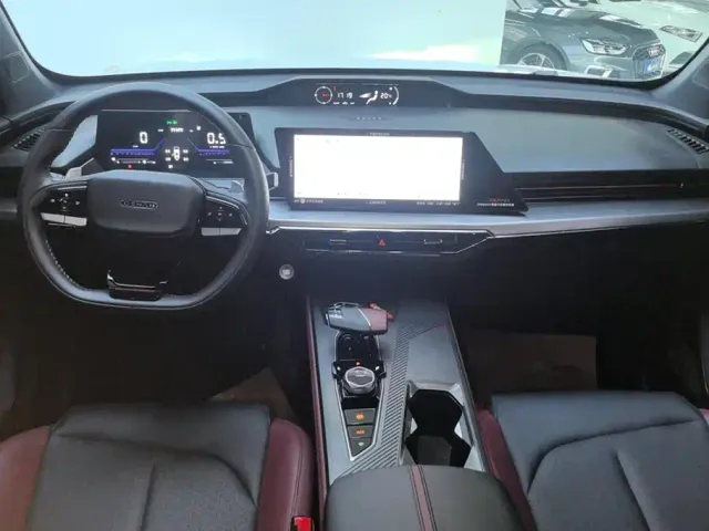 Changan Z6 — Фото автомобиля 12