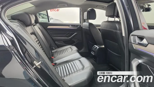 Volkswagen Passat — Фото автомобиля 17