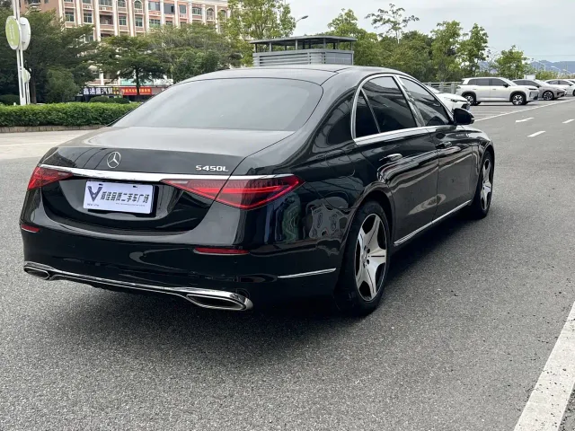 Mercedes-Benz S-Class — Фото автомобиля 10