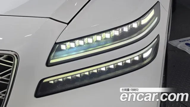 Genesis GV80 — Фото автомобиля 7