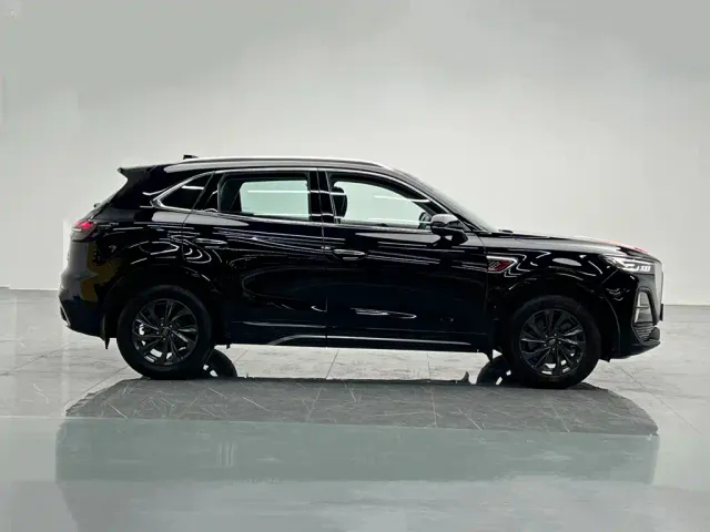 Hongqi HS5 — Фото автомобиля 7