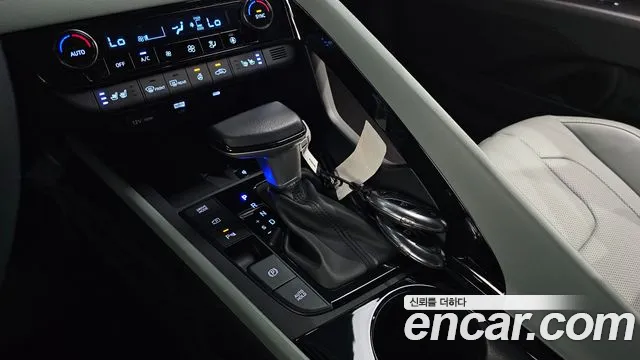Hyundai Avante CN7 — Фото автомобиля 12