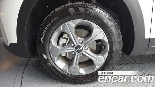 Kia Seltos — Фото автомобиля 5