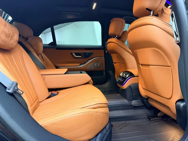 Mercedes-Benz S-Class — Фото автомобиля 26