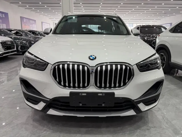 BMW X1 — Фото автомобиля 2