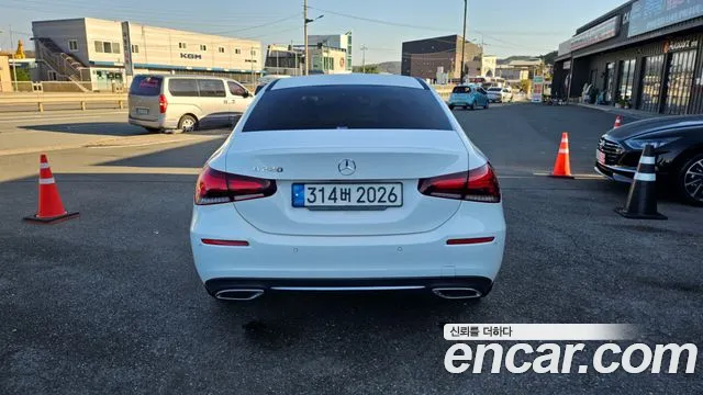 Mercedes-Benz A-Class W177 — Фото автомобиля 5