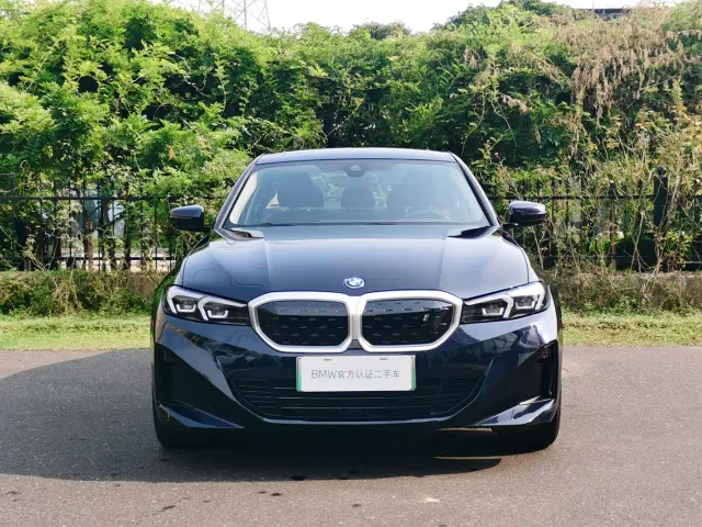 BMW BMW i3 2022 eDrive 35 L — Фото автомобиля 5