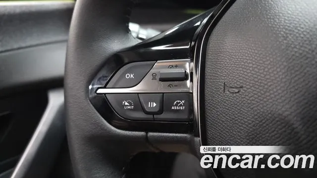 Peugeot 308 — Фото автомобиля 13