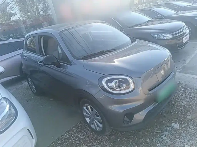 Leapmotor T03 — Фото автомобиля 3