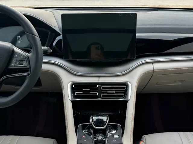 BYD Song PLUS — Фото автомобиля 23