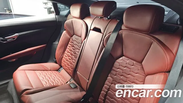 Audi e-tron GT — Фото автомобиля 25