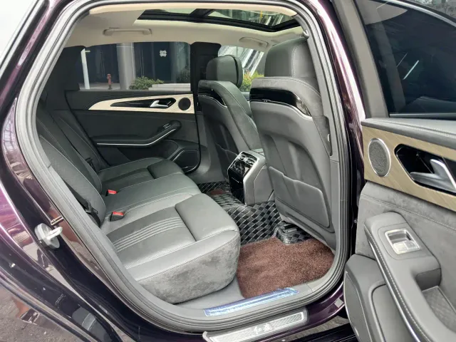 Hongqi H9 — Фото автомобиля 12