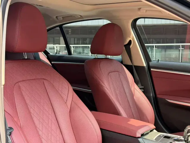 BMW 3 Series — Фото автомобиля 6