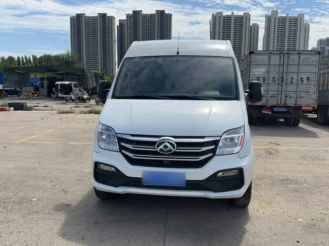 Maxus Xintu V80 — Фото автомобиля 8