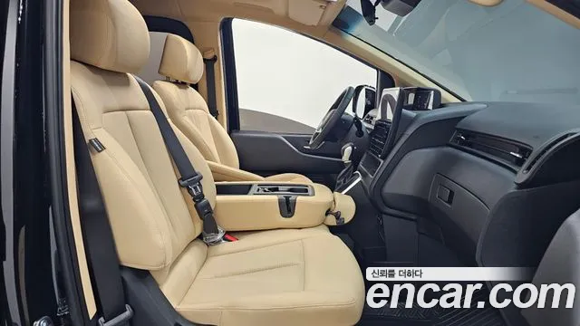 Hyundai Staria — Фото автомобиля 11