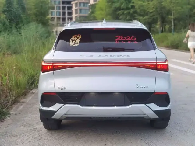 BYD Yuan PLUS — Фото автомобиля 9