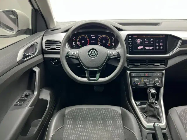 Volkswagen T-Cross — Фото автомобиля 21