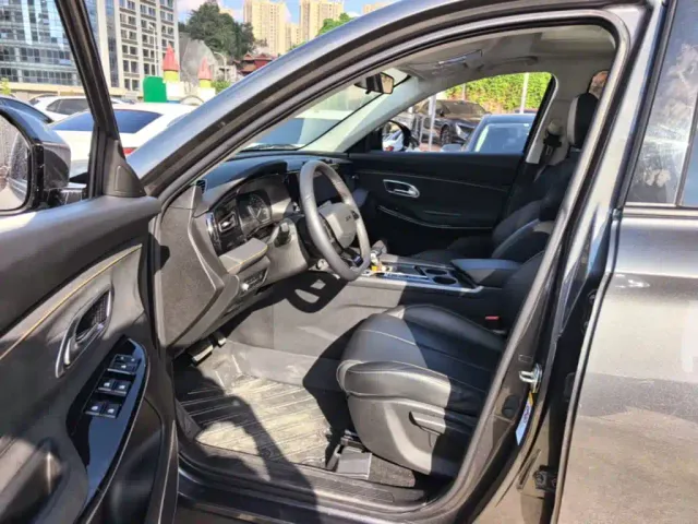 Changan X7 Plus — Фото автомобиля 15