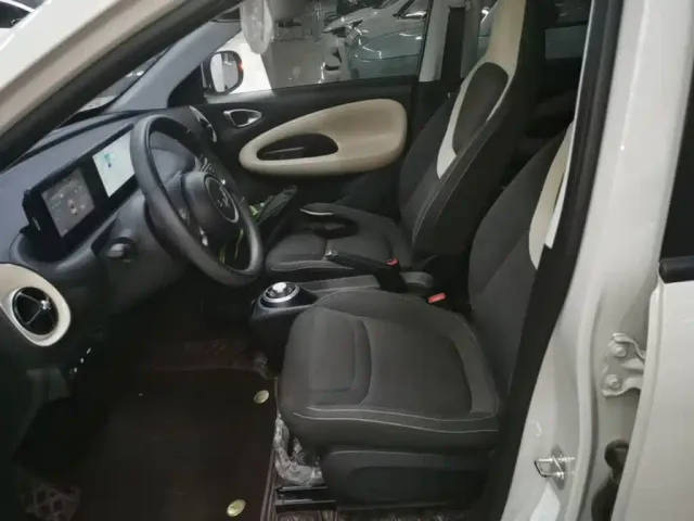 Wuling Bingo — Фото автомобиля 14