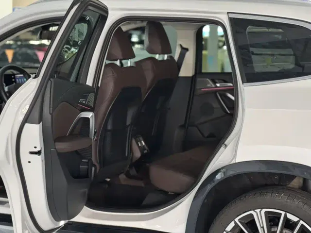 BMW X1 — Фото автомобиля 13