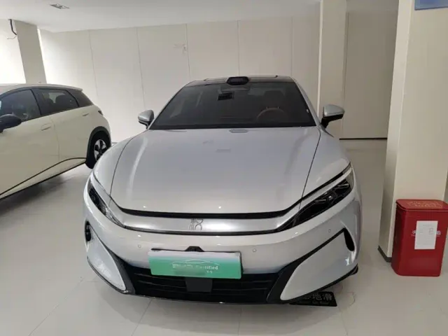 BYD Han L — Фото автомобиля 2