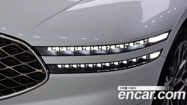 Genesis G90 Бензин 3.5 Turbo e-S/C AWD — Фото автомобиля 5