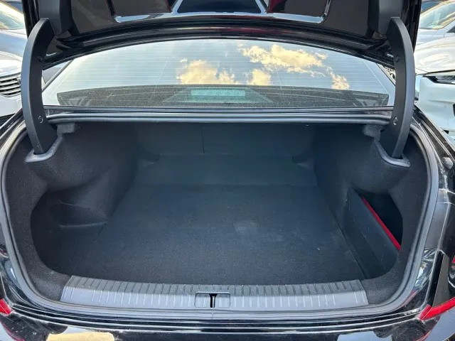 Volkswagen Passat — Фото автомобиля 27