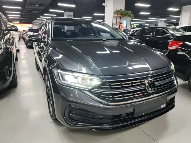 Volkswagen Sagitar — Фото автомобиля 3